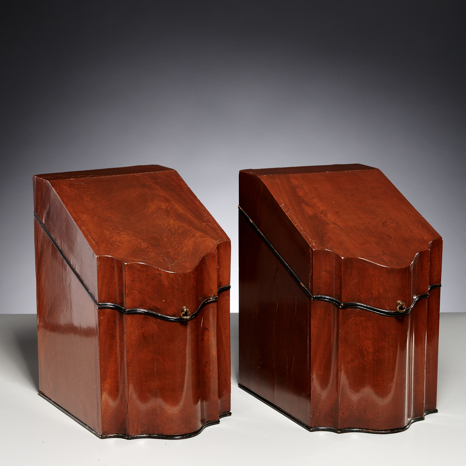 PAIR GEORGE III MAHOGANY KNIFE