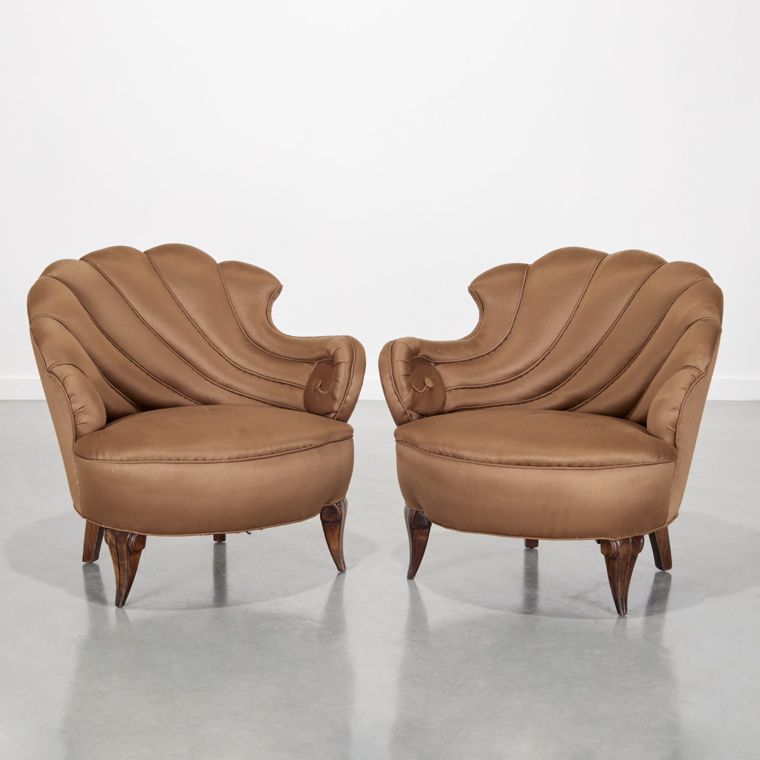 PAIR HOLLYWOOD REGENCY SHELL-BACK