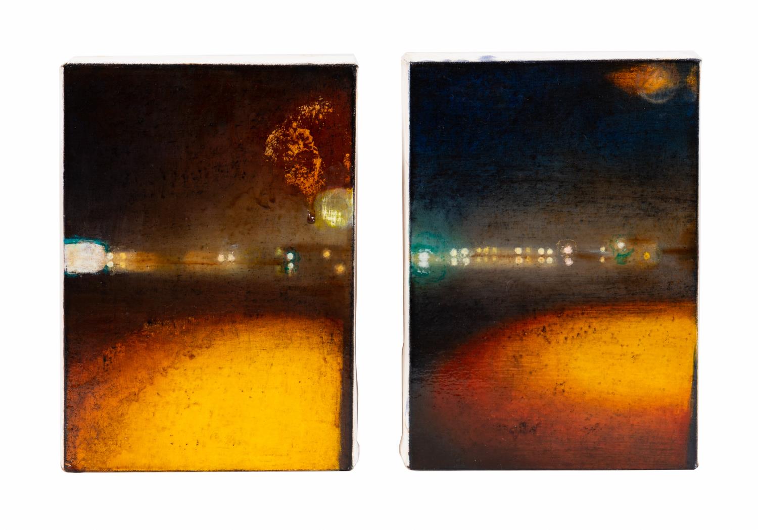 PAIR KATHERINE TAYLOR "LIGHTS ON