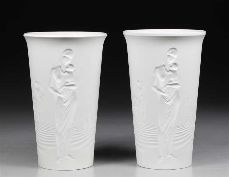 Pair KPM art deco Erntebecher