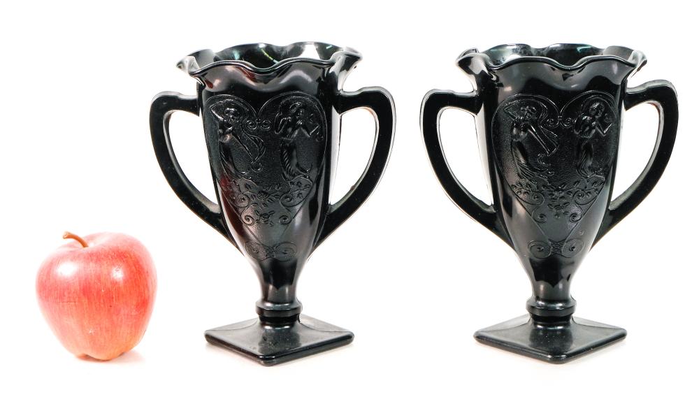 PAIR, L E SMITH GLASS BLACK