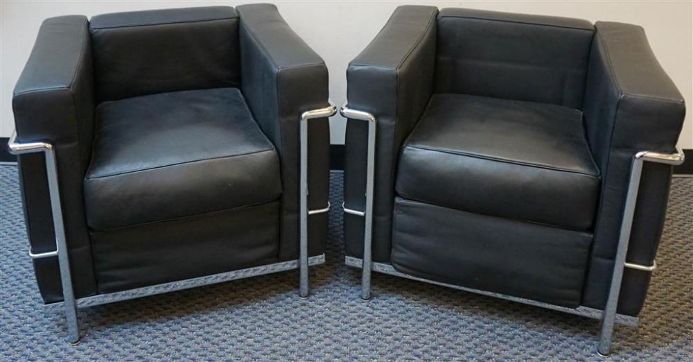 PAIR LE CORBUSIER PETITE LC2