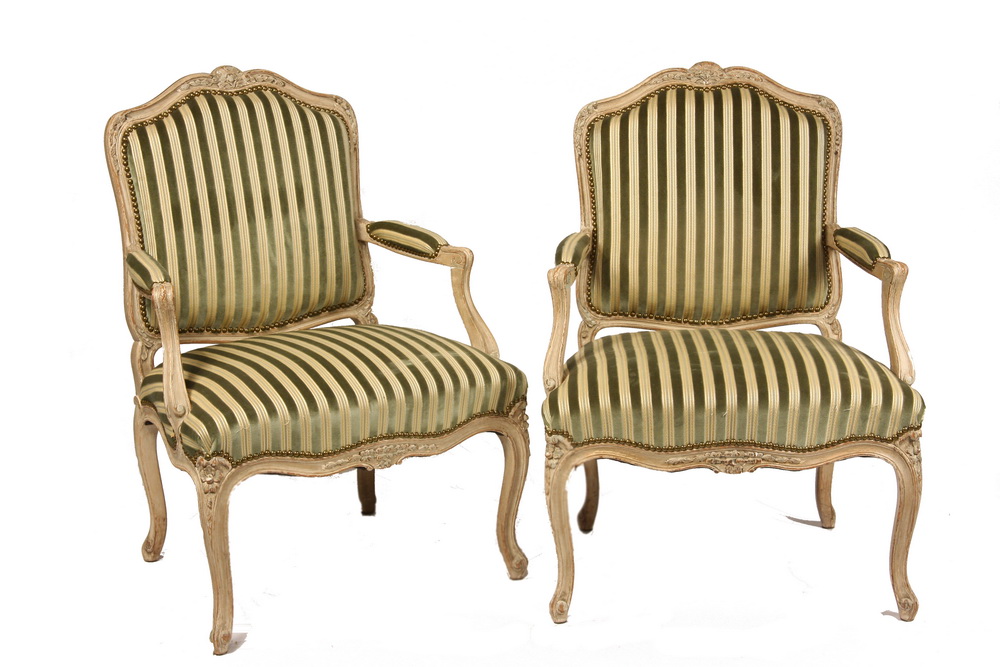 PAIR LOUIS XVI STYLE FAUTEUILS -