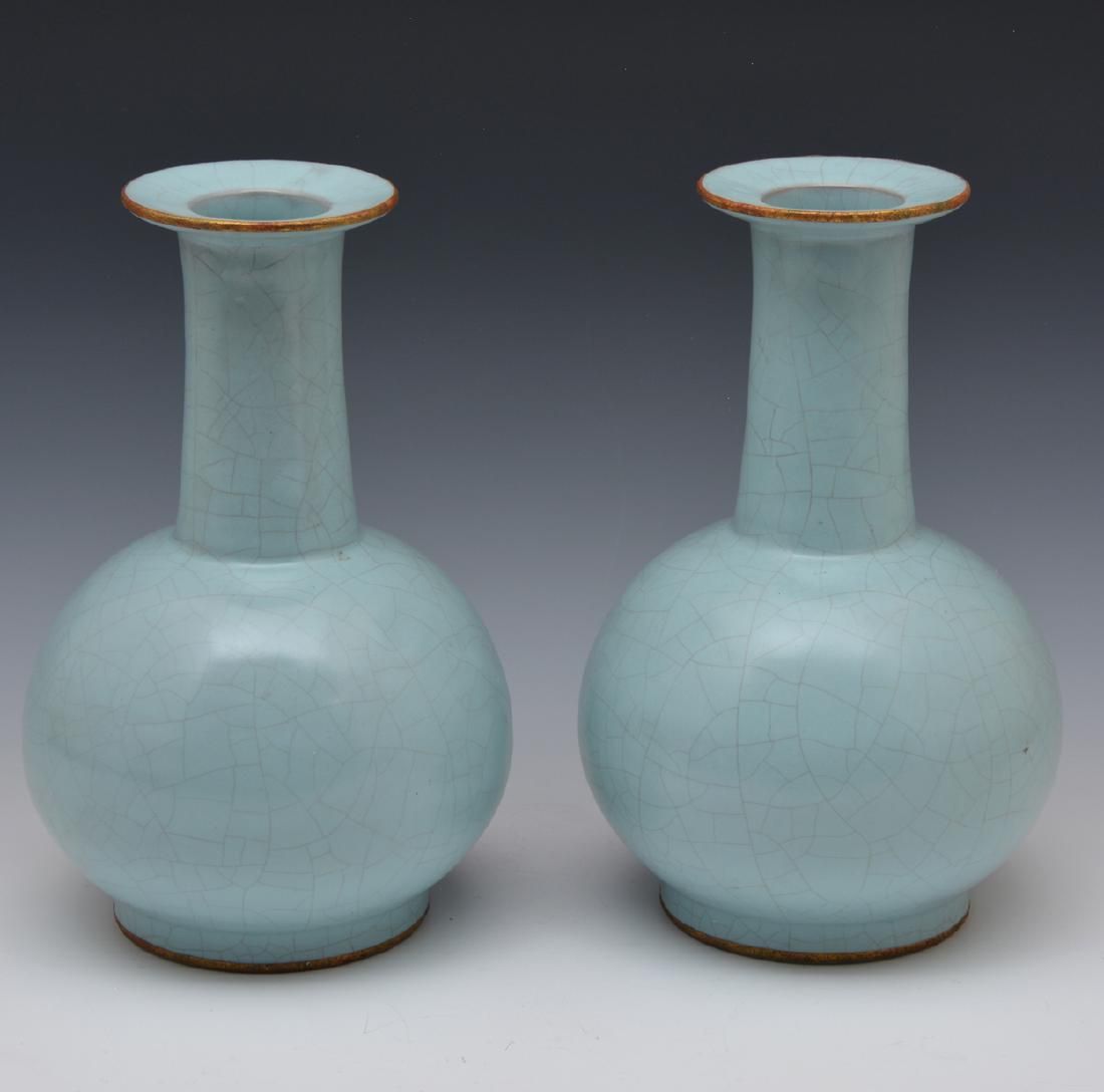 PAIR LUNGCHUAN CELADON GUAN-TYPE