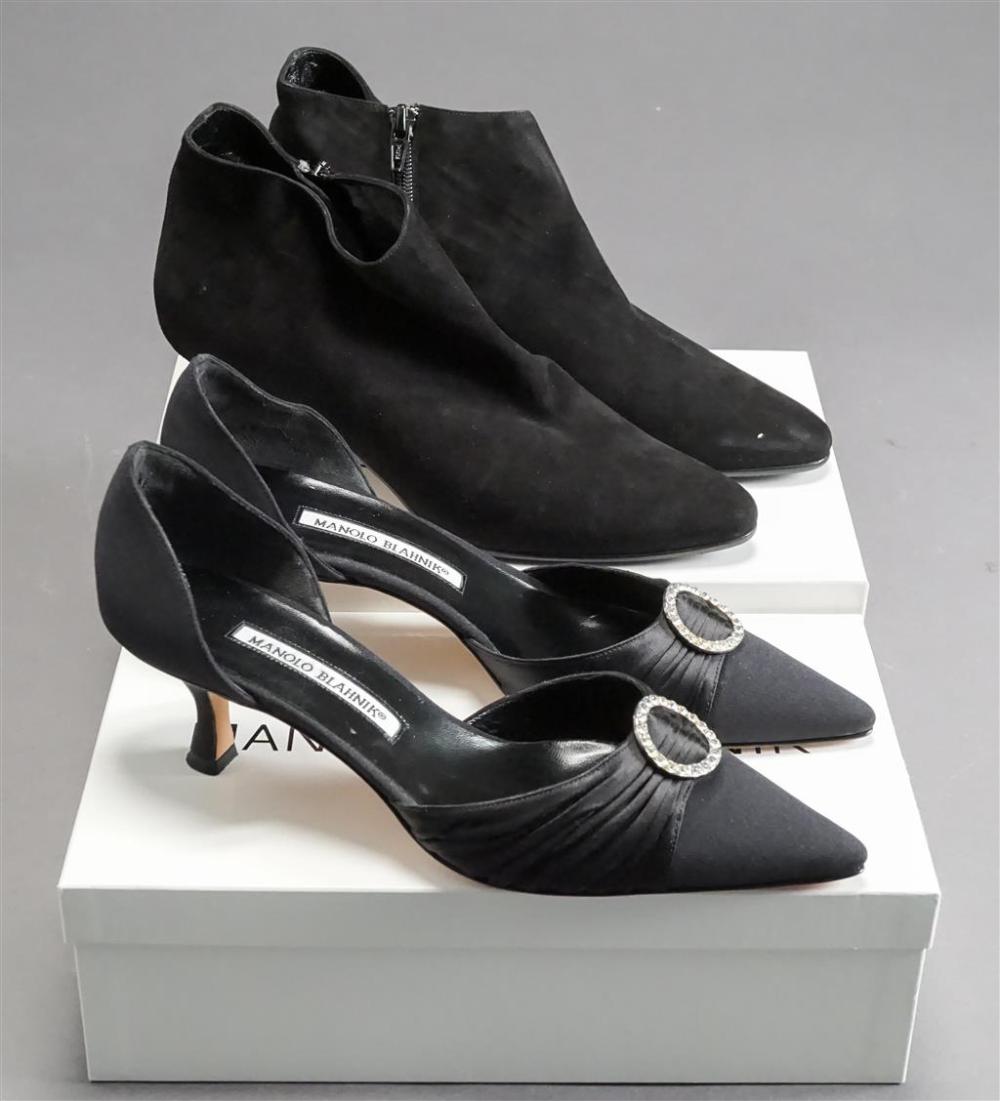 PAIR MANOLO BLAHNIK SATIN D'ORSAY