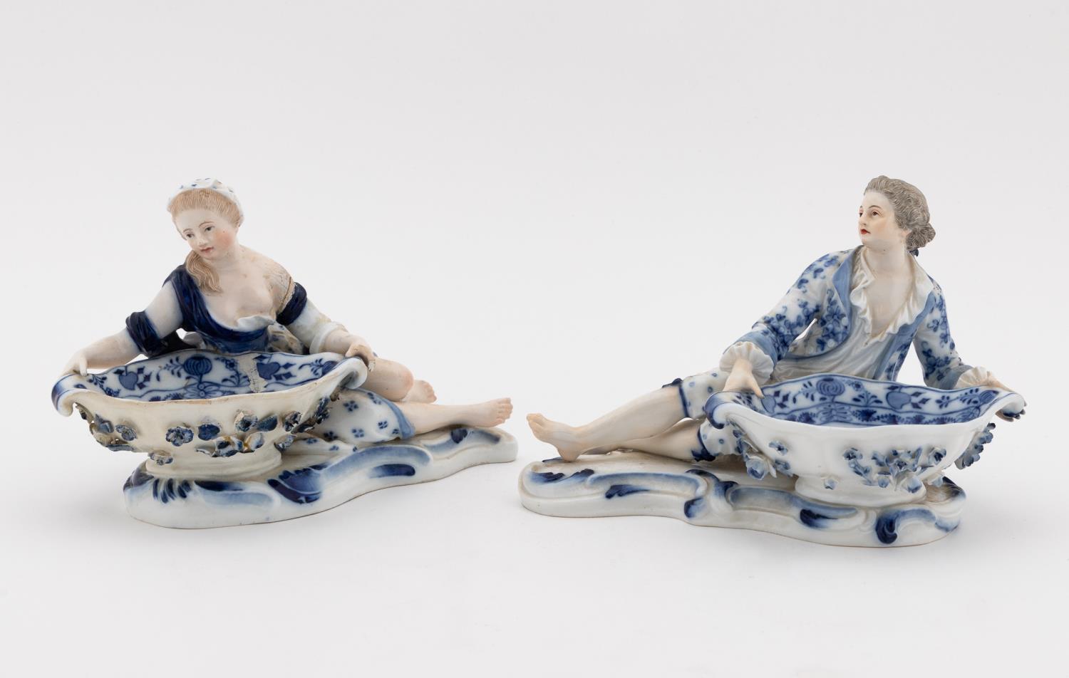 PAIR, MEISSEN "BLUE ONION"