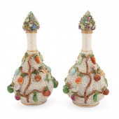 PAIR MEISSEN STYLE SCHNEEBALLE