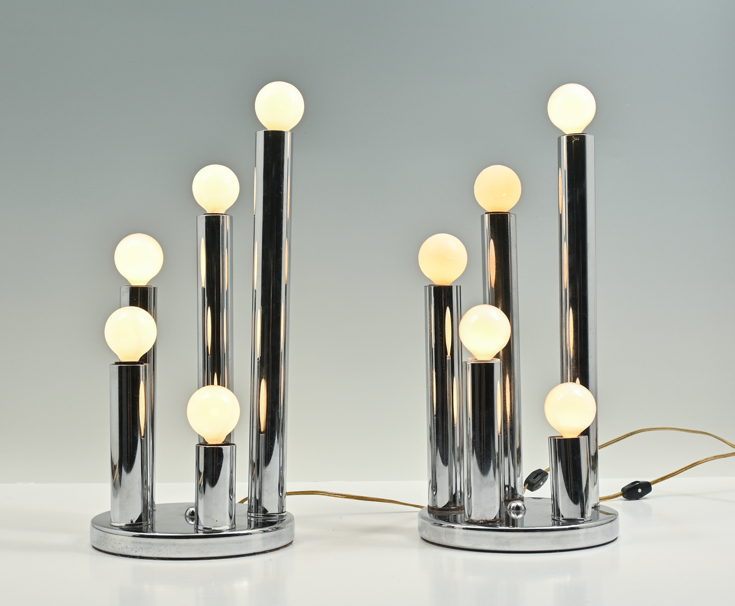 PAIR MID-CENTURY MODERN ROBERT