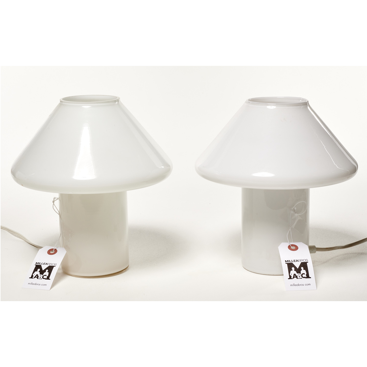 PAIR MURANO STYLE GLASS MUSHROOM