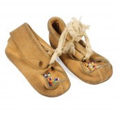 PAIR NATIVE AMERICAN CHILD / T