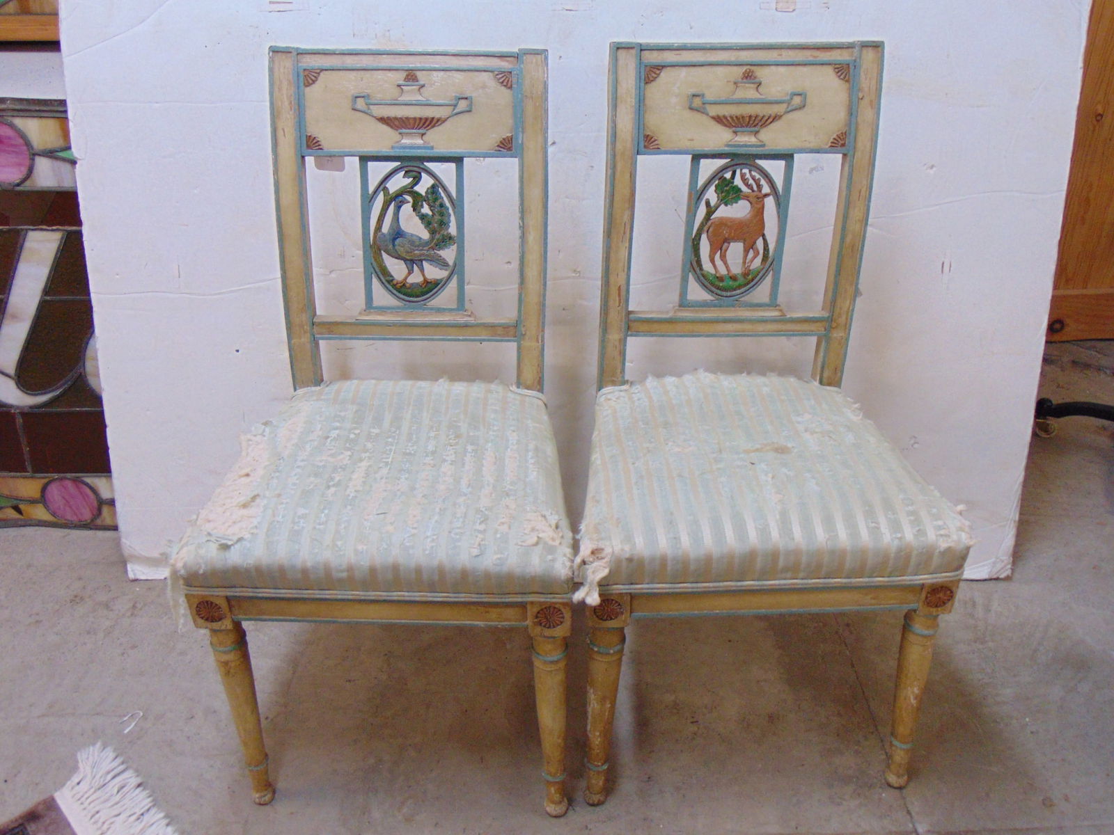 PAIR NEOCLASSICAL  PAINT
