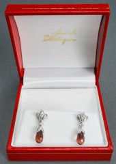 PAIR OF 18-KARAT WHITE-GOLD, D