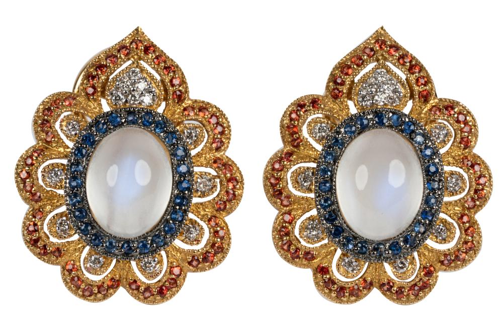 PAIR OF 18 KARAT YELLOW GOLD,
