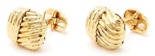PAIR OF 18K YELLOW GOLD CUFFLINKS