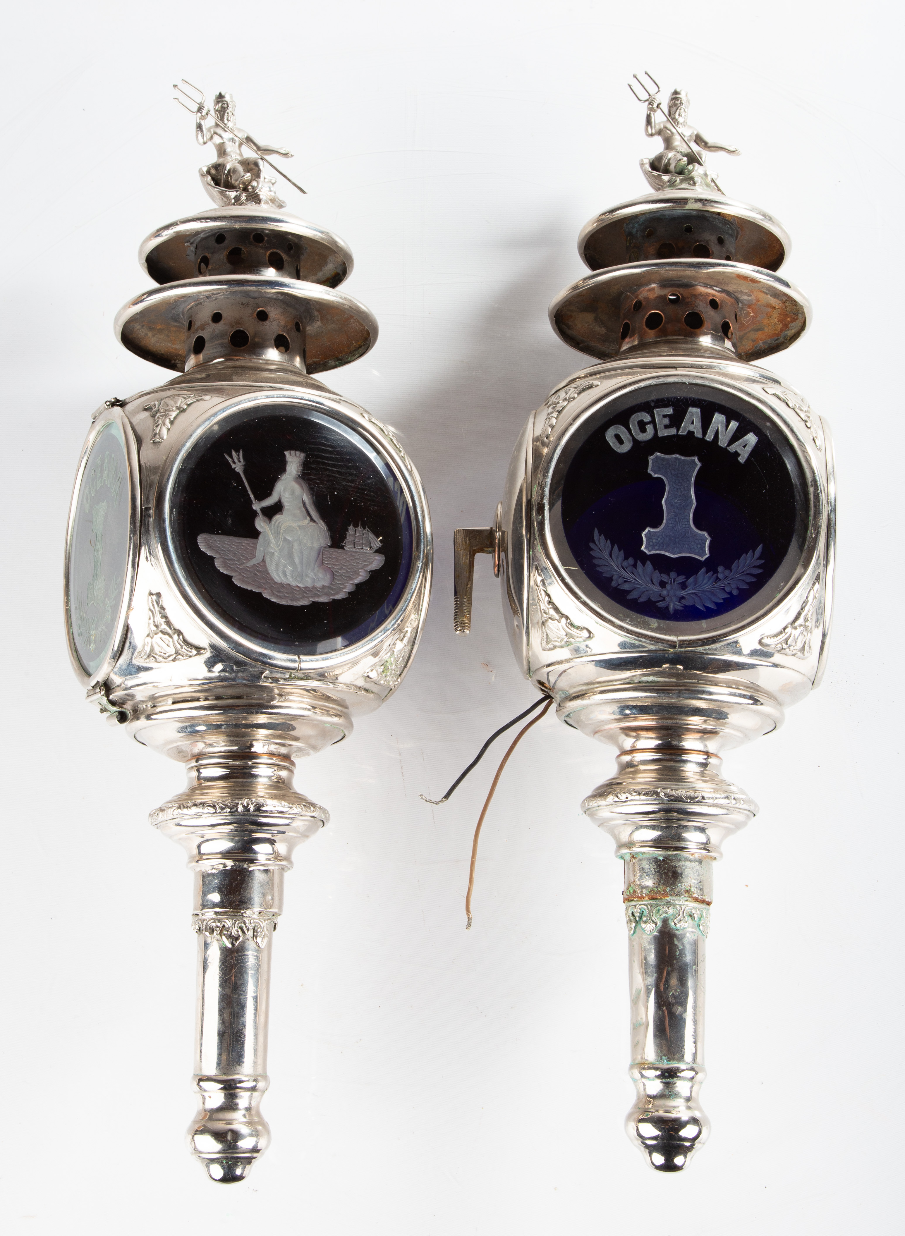 PAIR OF 19TH CENTURY OCEANA 1