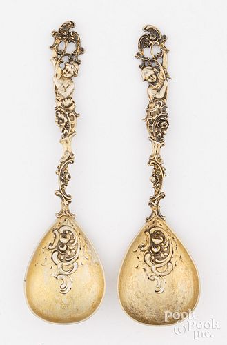 PAIR OF 800 SILVER SPOONS, 4.1
