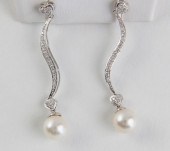 PAIR OF 8.5MM WHITE PEARL AND