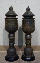PAIR OF ALDO LONDI RAYMOR BITO