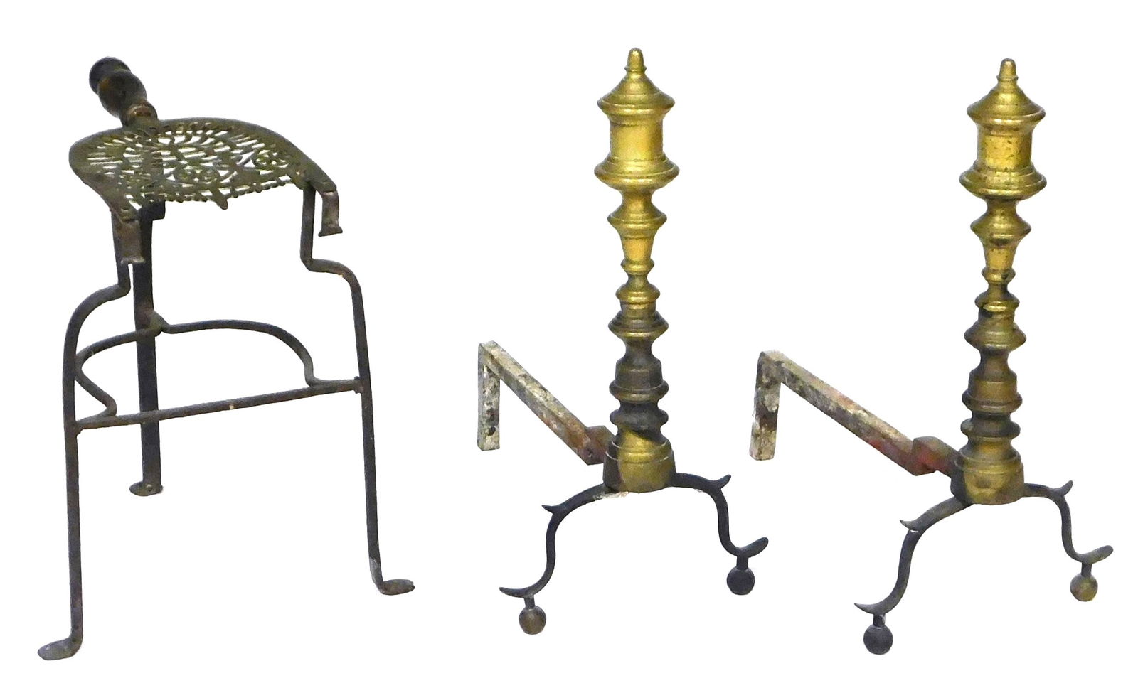 PAIR OF ANDIRONS AND TRIVET,