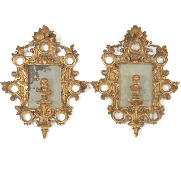 PAIR OF ANTIQUE CARVED GILT