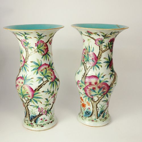 PAIR OF ANTIQUE CHINESE FAMILLE