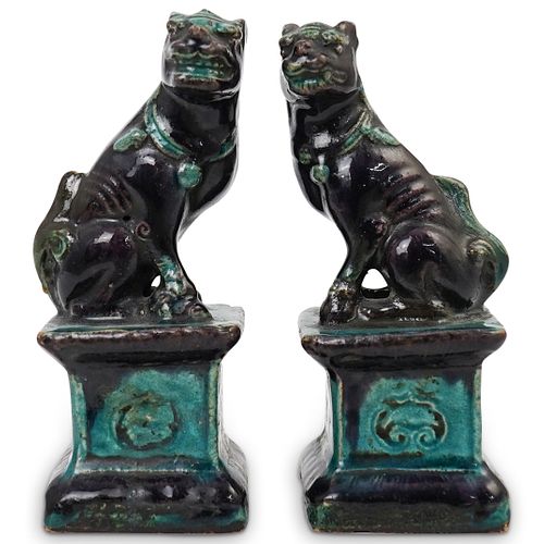 PAIR OF ANTIQUE CHINESE FOO