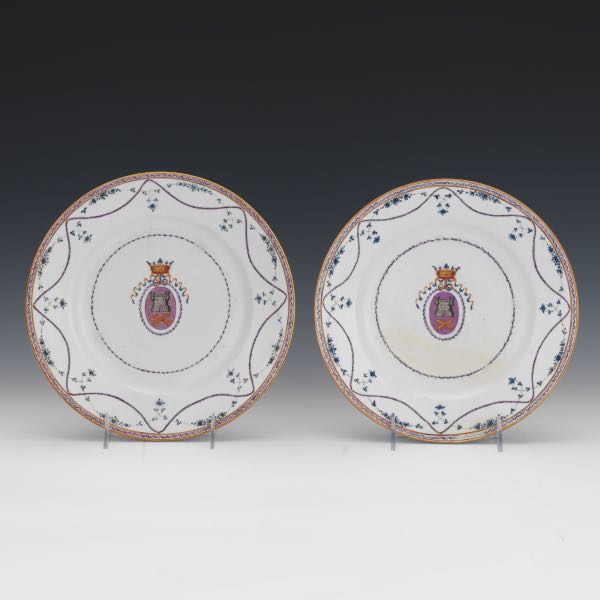 PAIR OF ANTIQUE ENGLISH LOWESTOFT