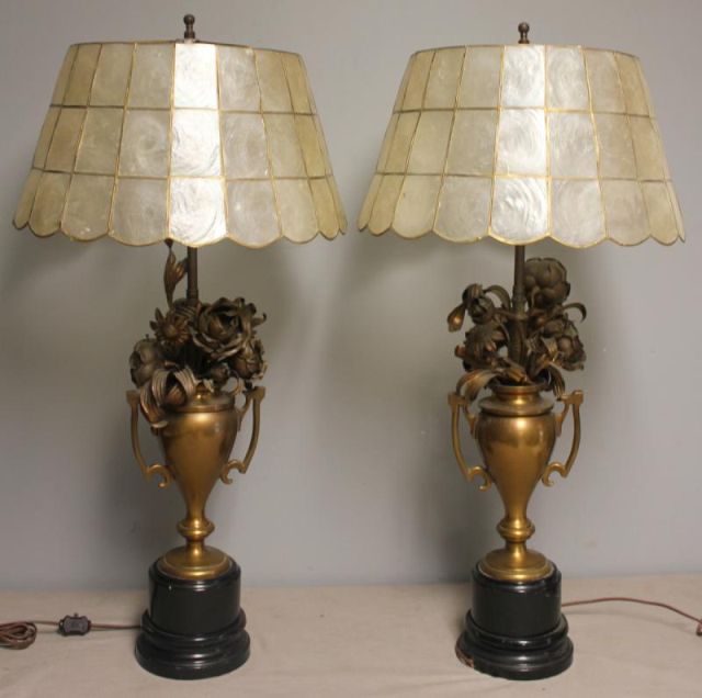 Pair of Antique Vase of Flower