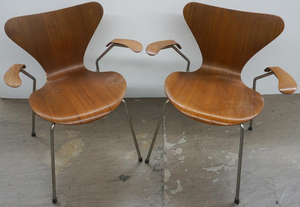 PAIR OF ARNE JACOBSEN FOR FRITZ