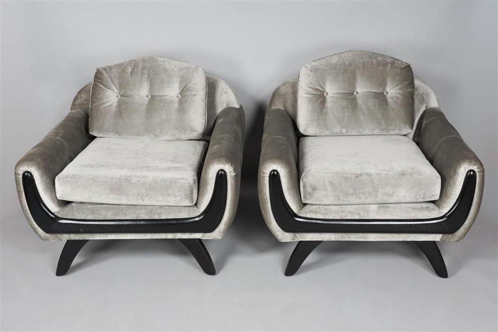 PAIR OF ART DECO STYLE VELVET