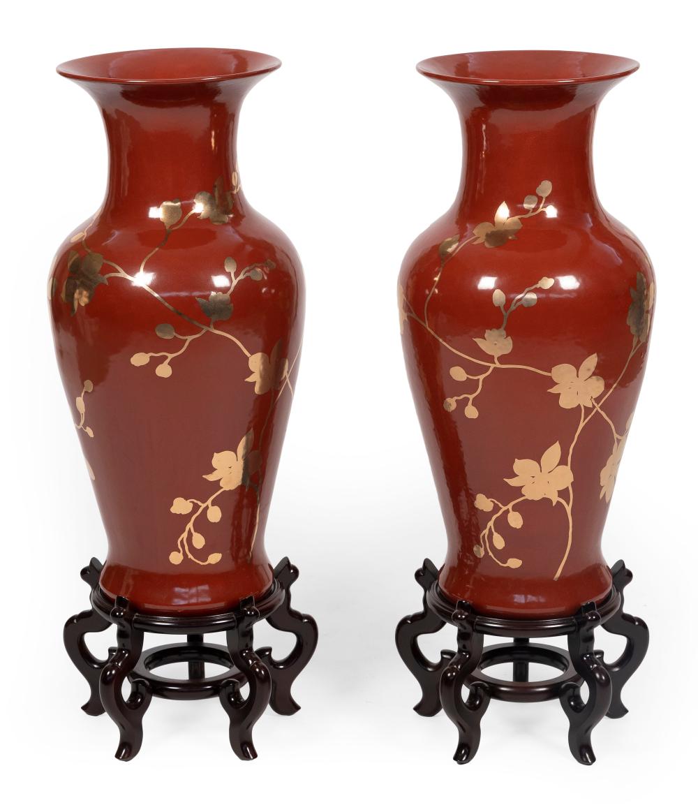 PAIR OF ASIAN-INSPIRED RED AND GILT