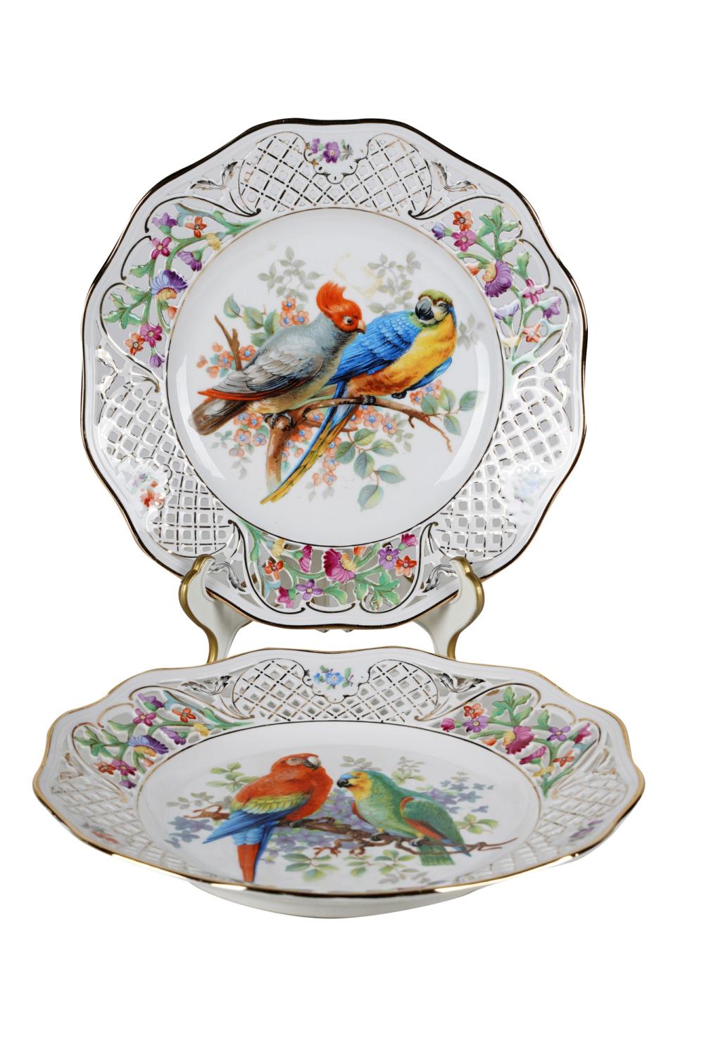 PAIR OF BAVARIAN PORCELAIN