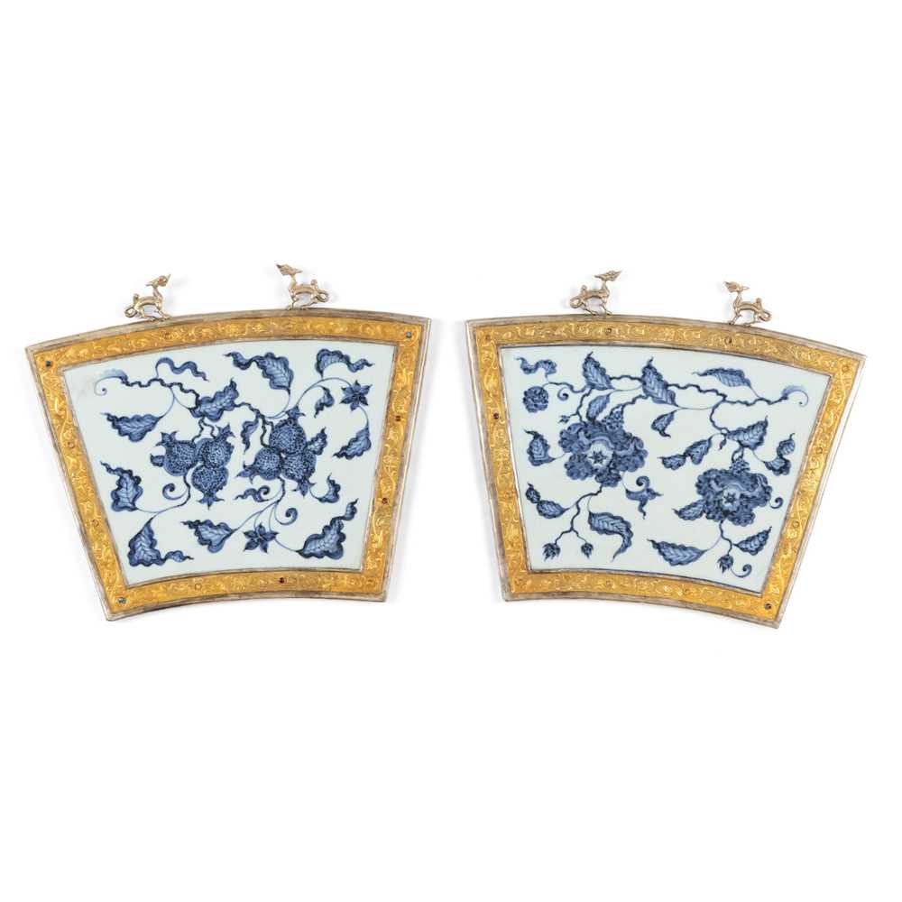 PAIR OF BLUE AND WHITE PLAQUES MING