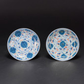 PAIR OF BLUE AND WHITE AND DOU