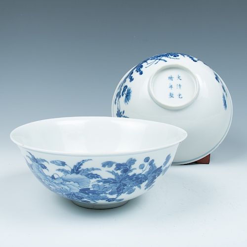 PAIR OF BLUE AND WHITE PEONY BOWLS,