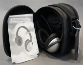 PAIR OF BOSE QUIET COMFORT ACO