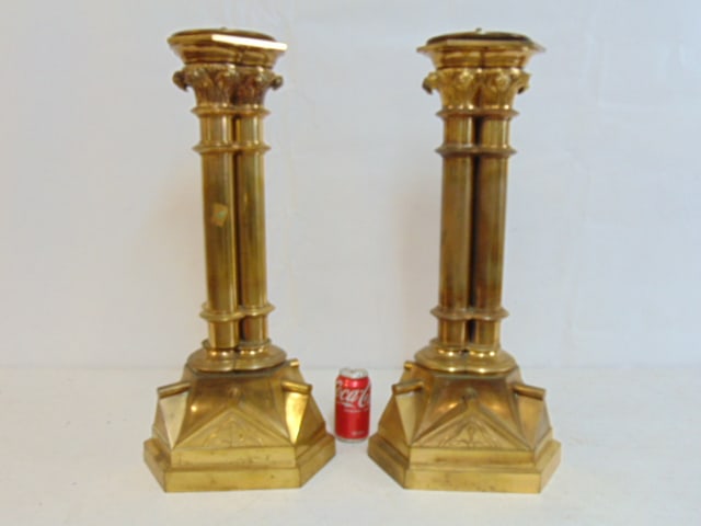 PAIR OF BRASS COLUMNS, BASES 19TH