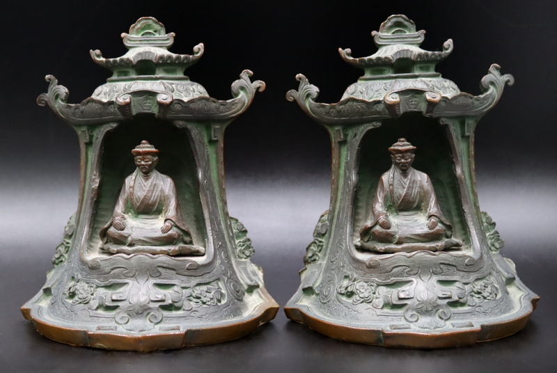 PAIR OF BRONZE ORIENTALIST