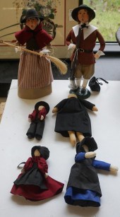 PAIR OF BYERS CHOICE CLOTH FIG