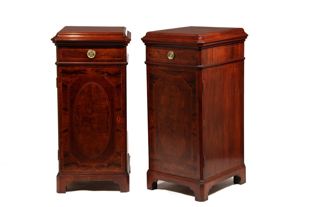 PAIR OF CABINETS - 19th c Pair of