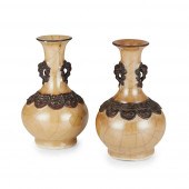 PAIR OF CAFÉ-AU-LAIT CRACKLE-G