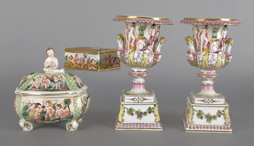 Pair of capo-di-monte urns 10