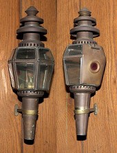 PAIR OF CARRIAGE LIGHTSA pair