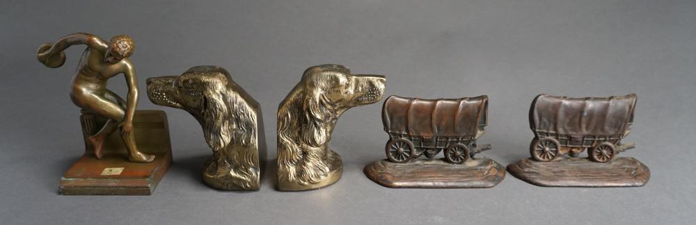 PAIR OF CAST IRON CONESTOGA