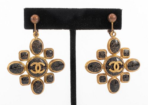 PAIR OF CHANEL RUNWAY EARRING CLIPS