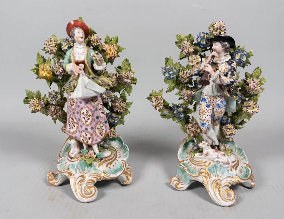 PAIR OF CHELSEA STYLE PORCELAIN