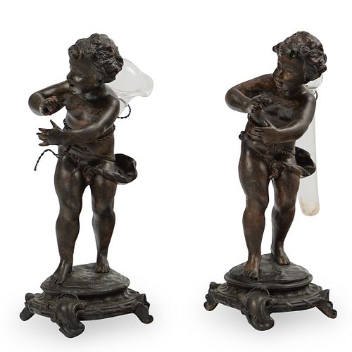 PAIR OF CHERUB STATUESDESCRIPTION:A