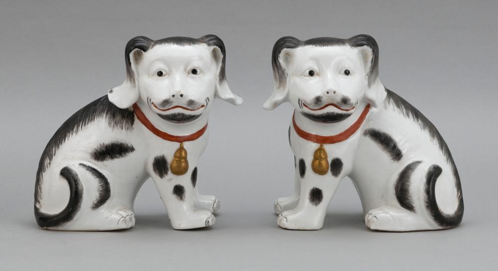 PAIR OF CHINESE BLACK AND WHITE
