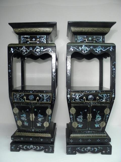 Pair of Chinese black lacquer plant