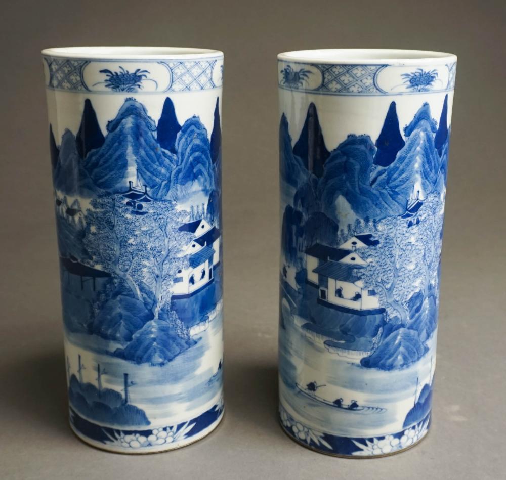 PAIR OF CHINESE BLUE AND WHITE